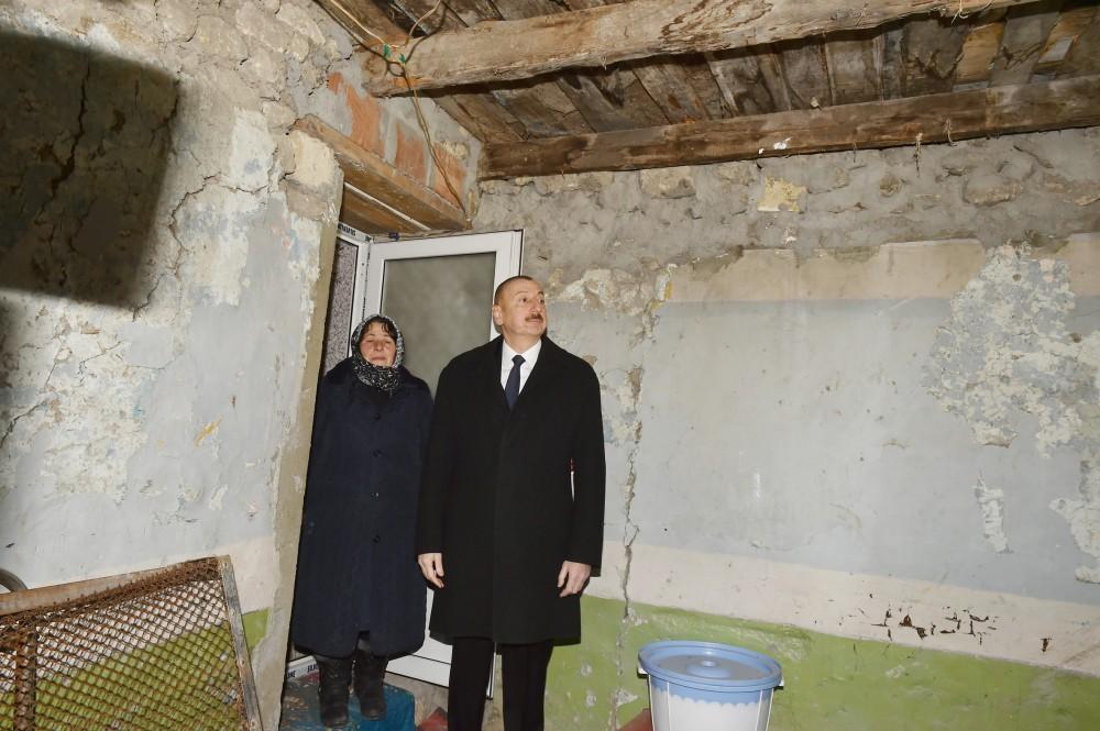 Prezident İlham Əliyev zəlzələnin baş verdiyi Şamaxıda olub (FOTO) (YENİLƏNİB)