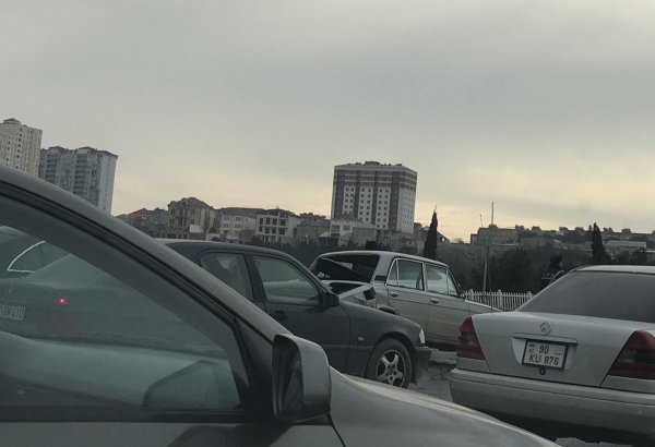 Bakı-Sumqayıt yolunda QƏZA tıxaca səbəb oldu (FOTO)