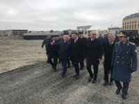Samur çayı üzərində salınan avtomobil körpüsünün tikintisinə baxış keçirilib (FOTO)