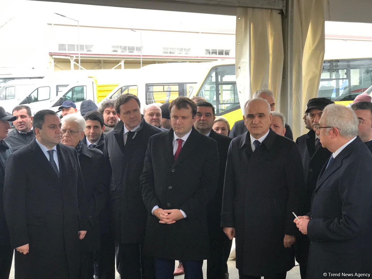 Azərbaycan kiçik tonnajlı avtomobillər istehsal edəcək (FOTO)