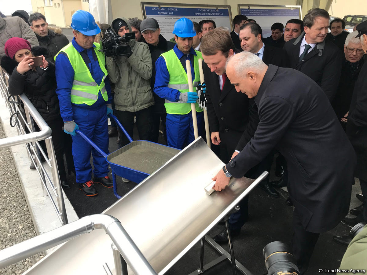 Azərbaycan kiçik tonnajlı avtomobillər istehsal edəcək (FOTO)