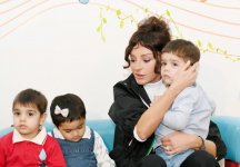 Azərbaycanın Birinci vitse-prezidenti Mehriban Əliyeva Bakıdakı 1 nömrəli körpələr evinin sakinləri ilə görüşüb (FOTO)