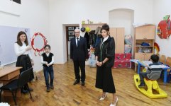 Azərbaycanın Birinci vitse-prezidenti Mehriban Əliyeva Nəsimi rayonundakı 268 nömrəli xüsusi məktəbdə şagirdlərlə görüşüb (FOTO)