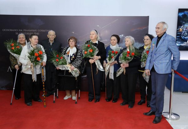 “CinemaPlus”da Leninqradın blokadadan azad olunmasının 75 illiyi münasibətilə tədbir keçirilib (FOTO)