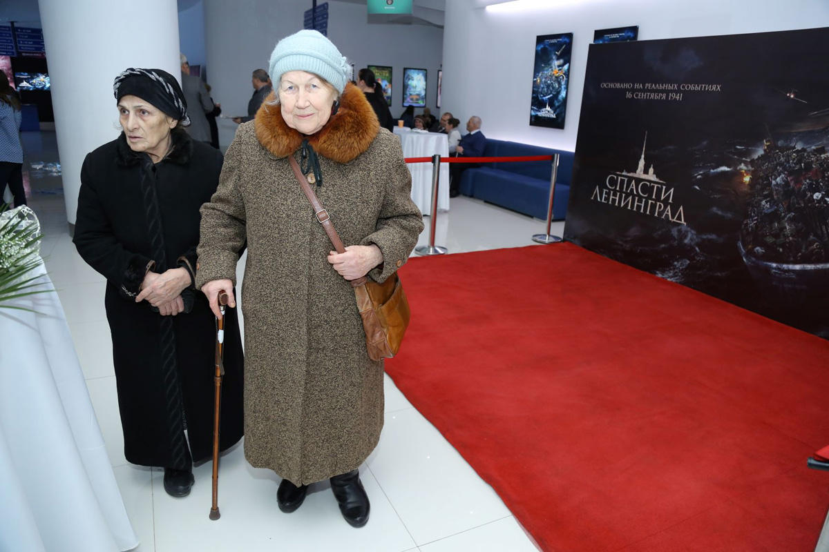 “CinemaPlus”da Leninqradın blokadadan azad olunmasının 75 illiyi münasibətilə tədbir keçirilib (FOTO)