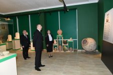 Azərbaycan Prezidenti əsaslı şəkildə yenidən qurulan Beyləqan Tarix-Diyarşünaslıq Muzeyinin açılışında iştirak edib (FOTO) (YENİLƏNİB)