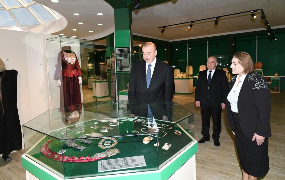 Azərbaycan Prezidenti əsaslı şəkildə yenidən qurulan Beyləqan Tarix-Diyarşünaslıq Muzeyinin açılışında iştirak edib (FOTO) (YENİLƏNİB)