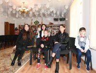 Birinci vitse-prezident Mehriban Əliyeva Gəncədəki uşaq evinə baş çəkib (FOTO) (YENİLƏNİB)