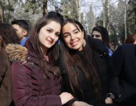 Birinci vitse-prezident Mehriban Əliyeva “Xan bağı” mədəniyyət və istirahət parkında gəncəlilərlə görüşüb (FOTO) (YENİLƏNİB)