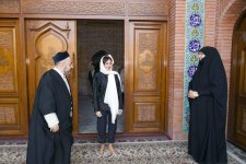 Birinci vitse-prezident Mehriban Əliyeva Gəncədə “İmamzadə” dini kompleksini ziyarət edib (FOTO)