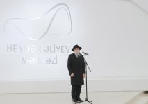 Heydər Əliyev Fondunun vitse-prezidenti Leyla Əliyeva rus avanqard rəssamlarının nadir əsərlərindən ibarət sərginin açılışında iştirak edib (FOTO)