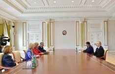 Prezident İlham Əliyev Böyük Britaniyanın Baş nazirinin Azərbaycan üzrə ticarət elçisini qəbul edib (FOTO)
