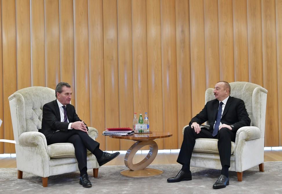 Prezident İlham Əliyev Avropa Komissiyasının büdcə və insan resursları üzrə komissarı ilə görüşüb (YENİLƏNİB)