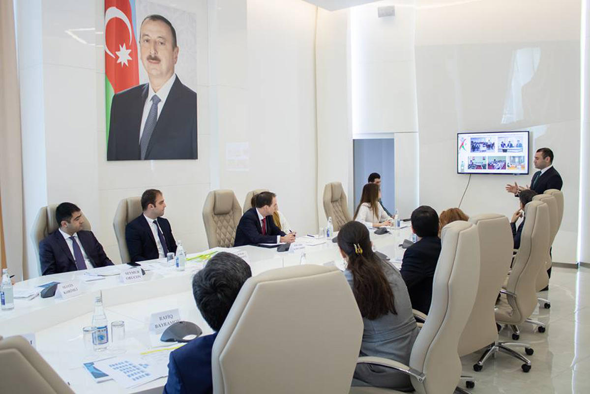 Gənclər Fondunun Müşahidə Şurasının yeni iclası keçirilib (FOTO)