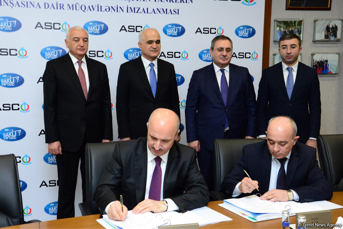 Azərbaycan neft tankerləri donanmasını genişləndirir (FOTO)