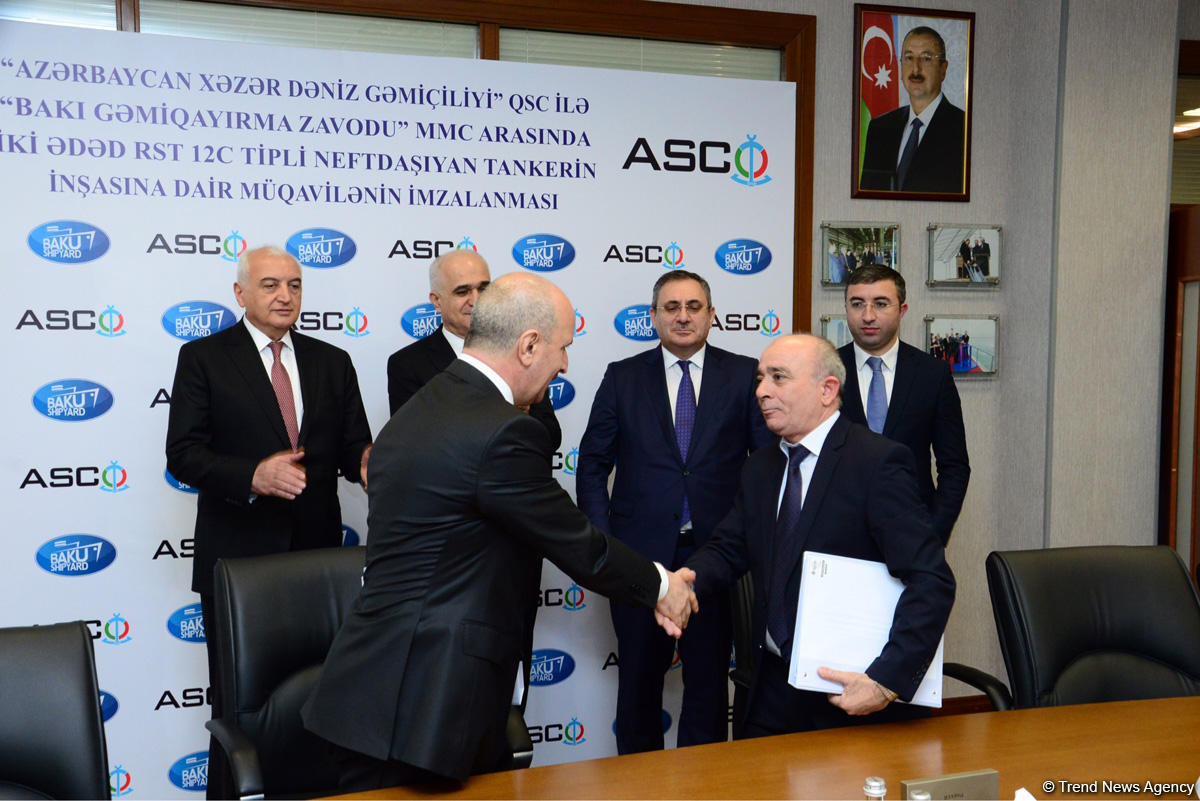 Azərbaycan neft tankerləri donanmasını genişləndirir (FOTO)