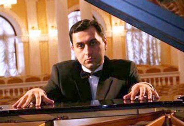 Murad Hüseynov: Bakıda möhtəşəm beynəlxalq tədbirlər, o cümlədən musiqi festivalları keçirilir (VİDEO)