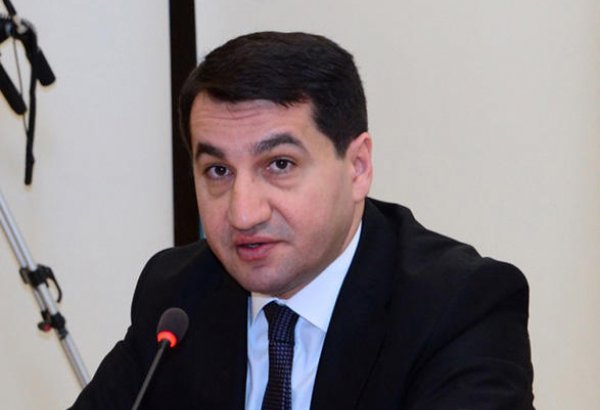 Hikmət Hacıyev: Azərbaycan hesab edir ki, Minsk qrupu həmsədrlərinin son bəyanatı məhz Ermənistana ünvanlanıb (YENİLƏNİB)