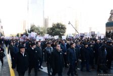 Azərbaycan ictimaiyyəti Xocalı soyqırımı qurbanlarının xatirəsini yad edir (FOTO)