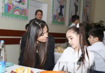 Heydər Əliyev Fondunun vitse-prezidenti Leyla Əliyeva Suraxanı rayonundakı 2 saylı uşaq evinin sakinləri ilə görüşüb (FOTO)
