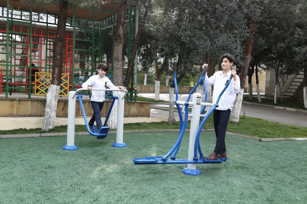 Heydər Əliyev Fondunun vitse-prezidenti Leyla Əliyeva Suraxanı rayonundakı 2 saylı uşaq evinin sakinləri ilə görüşüb (FOTO)