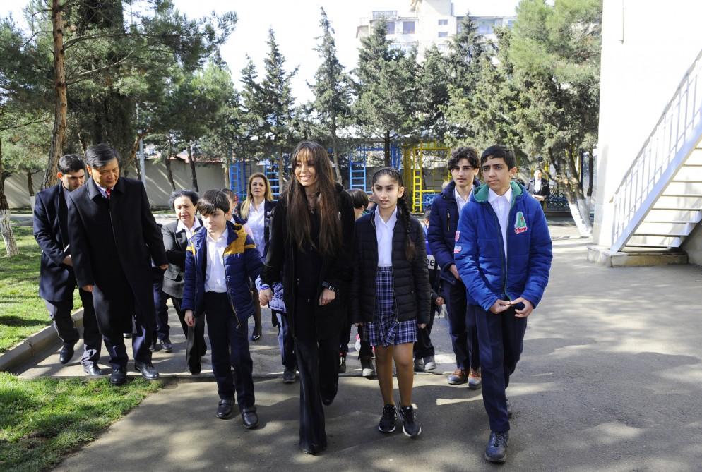 Heydər Əliyev Fondunun vitse-prezidenti Leyla Əliyeva Suraxanı rayonundakı 2 saylı uşaq evinin sakinləri ilə görüşüb (FOTO)