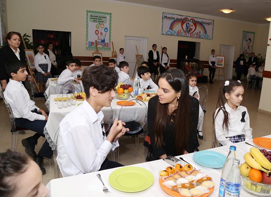 Heydər Əliyev Fondunun vitse-prezidenti Leyla Əliyeva Suraxanı rayonundakı 2 saylı uşaq evinin sakinləri ilə görüşüb (FOTO)