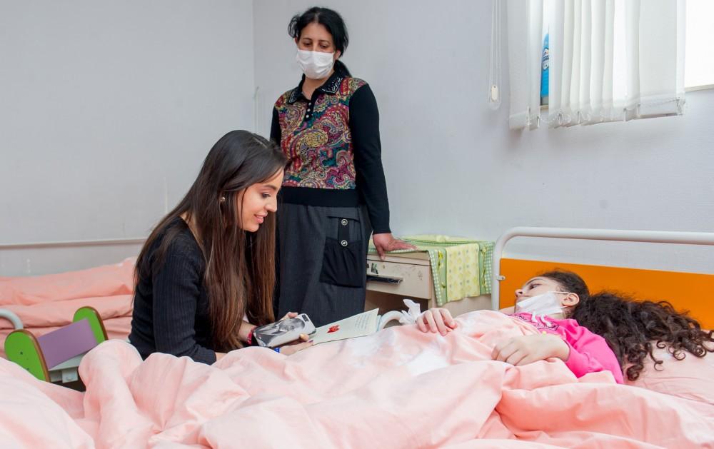Heydər Əliyev Fondunun vitse-prezidenti Leyla Əliyeva Elmi-Tədqiqat Hematologiya və Transfuziologiya İnstitutunda olub (FOTO)