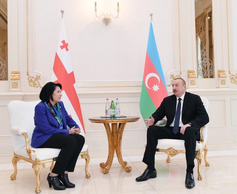 Azərbaycan və Gürcüstan prezidentlərinin təkbətək görüşü olub (YENİLƏNİB) (FOTO)
