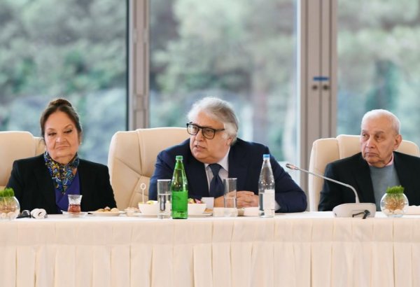 Fərhad Bədəlbəyli: Xüsusilə rayonlarda musiqi məktəblərini ixtisara salmaq olmaz