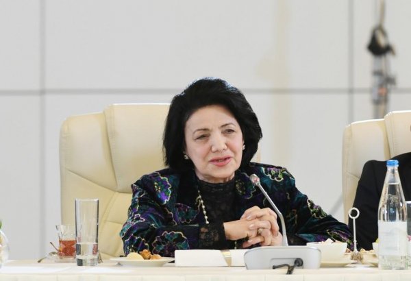 Firəngiz Əlizadə: Prezident İlham Əliyevin sərəncamları bizim bəstəkarları və musiqişünasları çox gözəl istiqamətləndirir