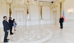Prezident İlham Əliyev Venesuela, Ruanda və Tailandın Azərbaycanda yeni təyin olunmuş səfirlərinin etimadnamələrini qəbul edib (FOTO)