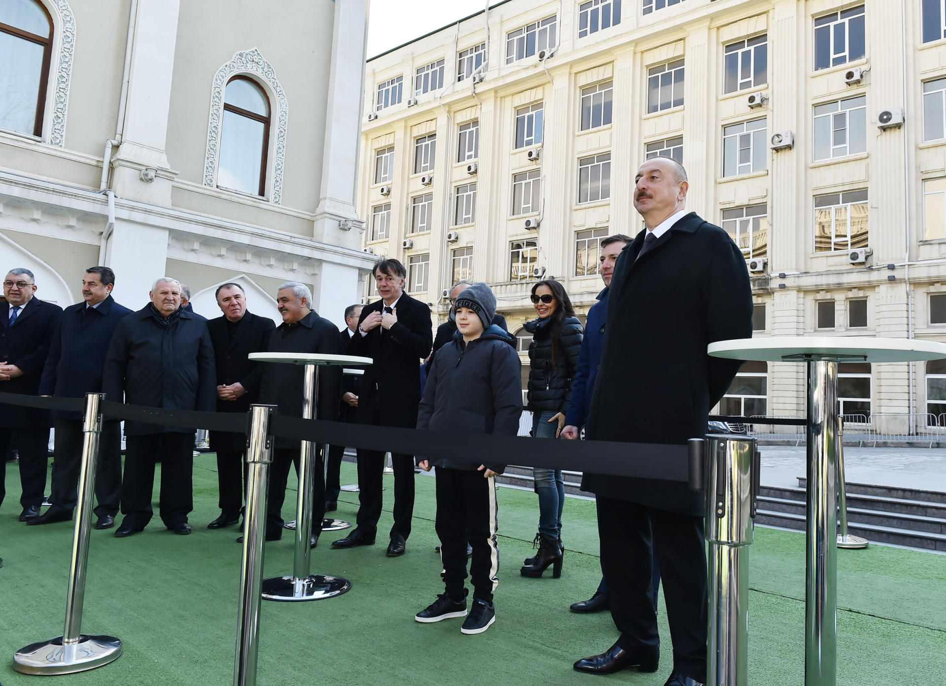 Prezident İlham Əliyev  “Bakı 2019: Ulduzlar Finalı” qarşılaşmasını izləyib (YENİLƏNİB-2) (FOTO)