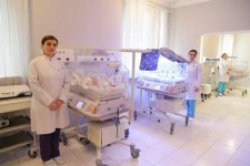 Heydər Əliyev Fondunun vitse-prezidenti Leyla Əliyeva Sabunçu rayonundakı 2 saylı Doğum evində olub (FOTO)