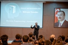 Turizm sahəsində ixtisaslaşan tələbələrin görüşü keçirilib (FOTO/VİDEO)