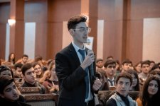Turizm sahəsində ixtisaslaşan tələbələrin görüşü keçirilib (FOTO/VİDEO)