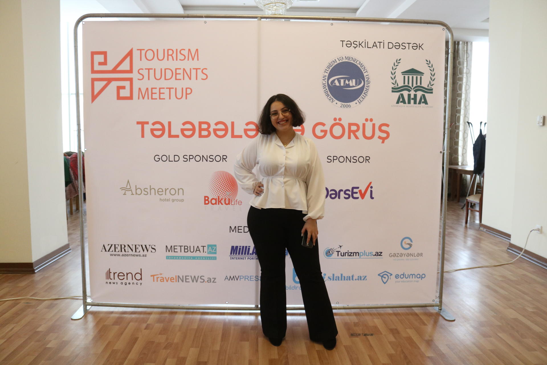 Turizm sahəsində ixtisaslaşan tələbələrin görüşü keçirilib (FOTO/VİDEO)