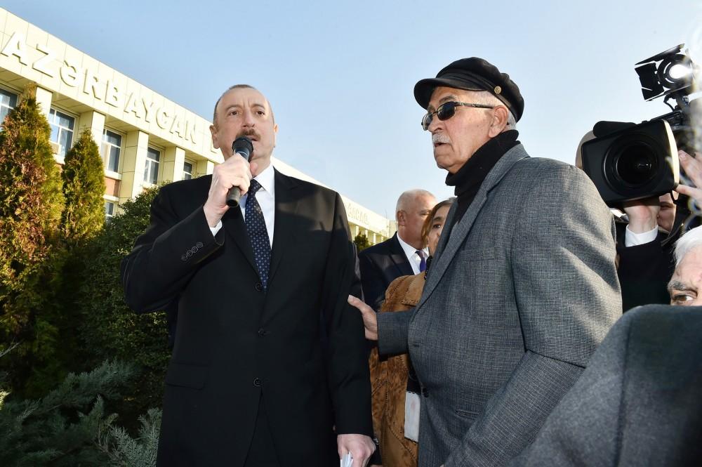Prezident İlham Əliyev: Mənim işim xalqa xidmət etməkdir, mən öz vəzifəmi bunda görürəm (FOTO)