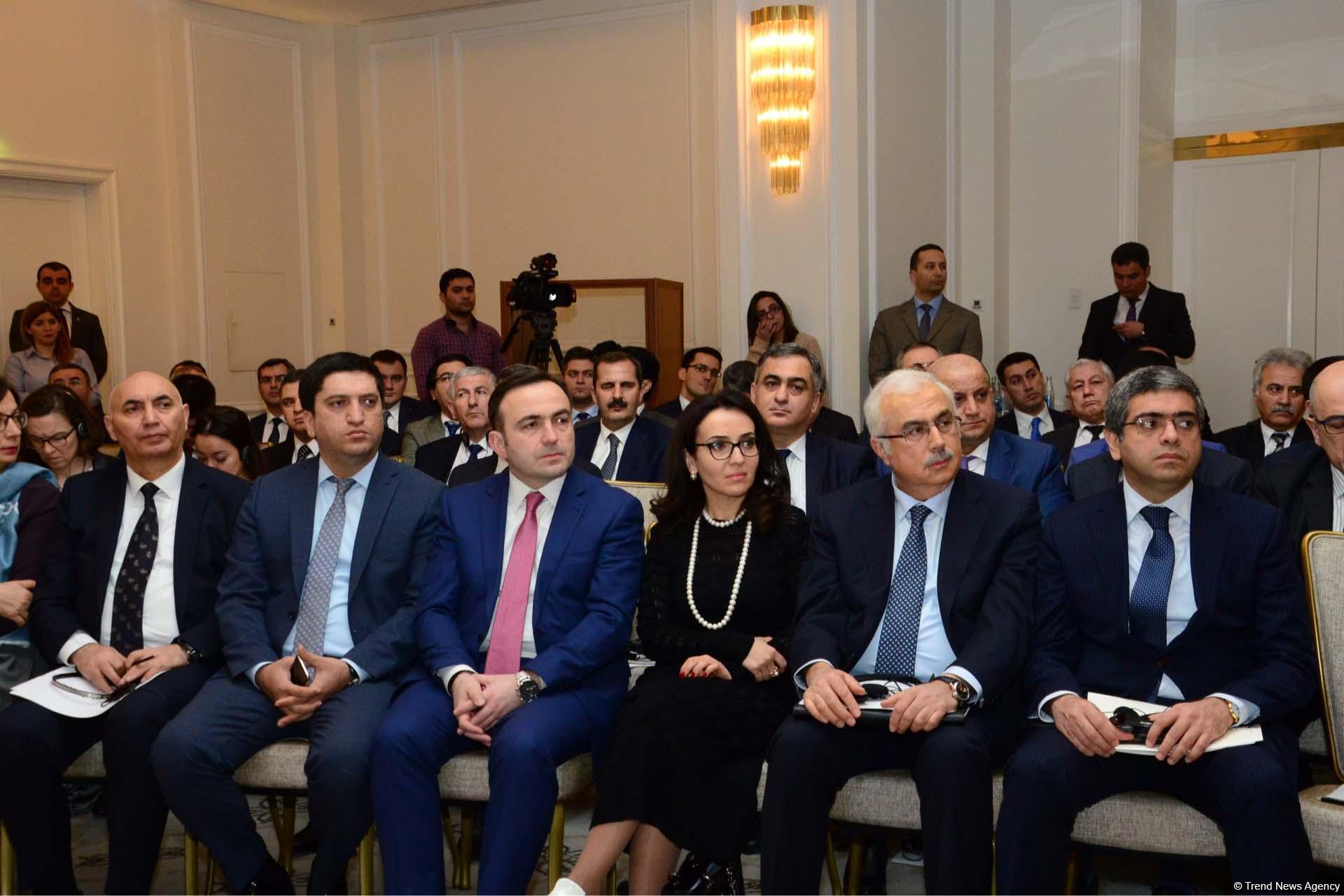 Əli Əhmədov: Azərbaycanda aparılan islahatlar xarici çağırışlar qarşısında davam gətirməyə imkan verib (YENİLƏNİB) (FOTO)