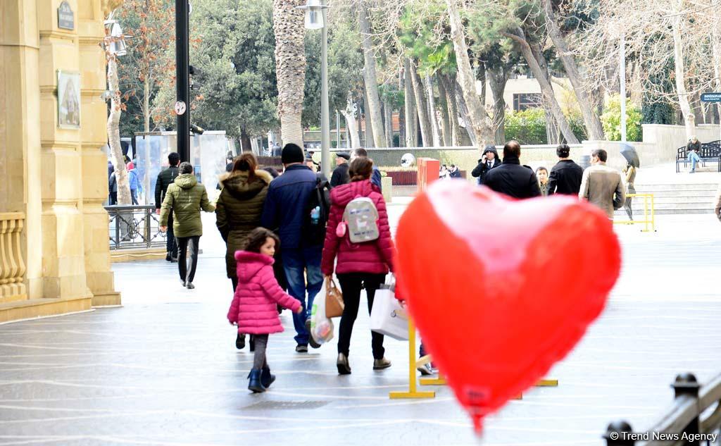 Bayramın mübarək, Azərbaycan qadını! (FOTOREPORTAJ)