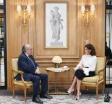 Birinci vitse-prezident Mehriban Əliyeva Fransanın Milli Xərçəng İnstitutunun təsisçisi ilə görüşüb (FOTO)