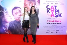 “Çat Kapı aşk” filminin möhtəşəm qala-gecəsi baş tutub (FOTO)