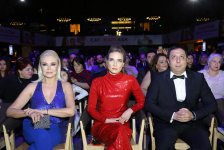 “Çat Kapı aşk” filminin möhtəşəm qala-gecəsi baş tutub (FOTO)