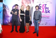 “Çat Kapı aşk” filminin möhtəşəm qala-gecəsi baş tutub (FOTO)