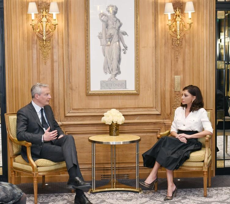 Azərbaycanın Birinci vitse-prezidenti Mehriban Əliyeva Fransanın iqtisadiyyat və maliyyə naziri Brüno Lömer ilə görüşüb (FOTO)
