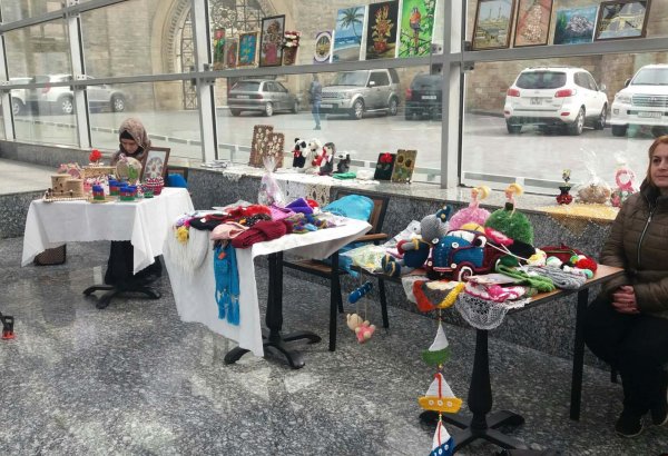 Bakı Metropoliteni əlil uşaqlara dəstək sərgisi keçirib (FOTO)
