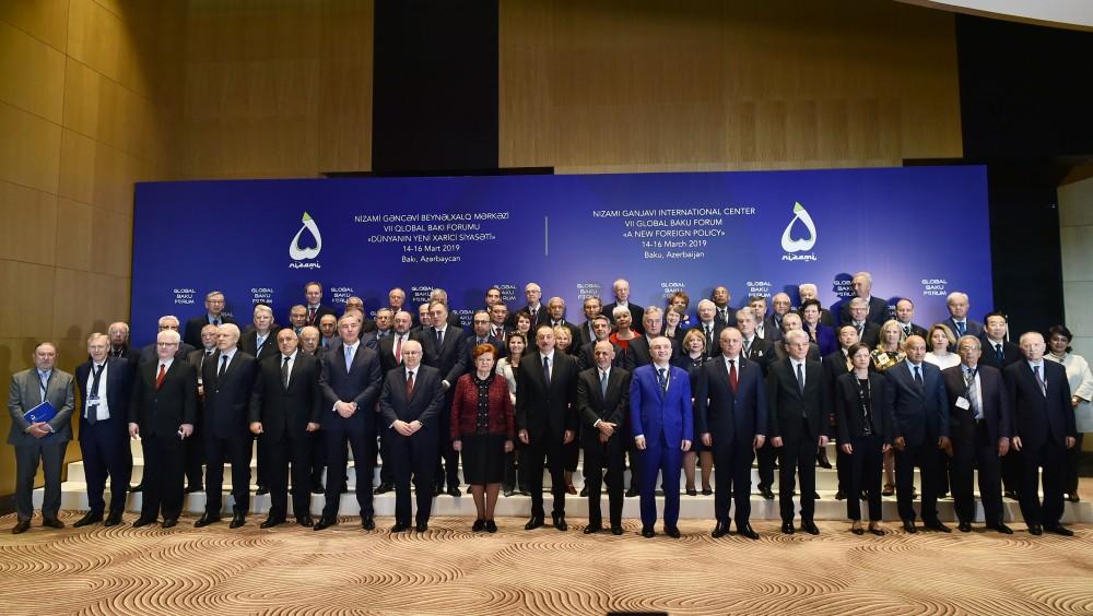Prezident İlham Əliyev VII Qlobal Bakı Forumun açılışında iştirak edib (FOTO) (YENİLƏNİB-4)