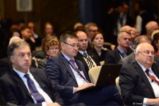VII Qlobal Bakı Forumu işini panel iclasları ilə davam etdirir (FOTO)