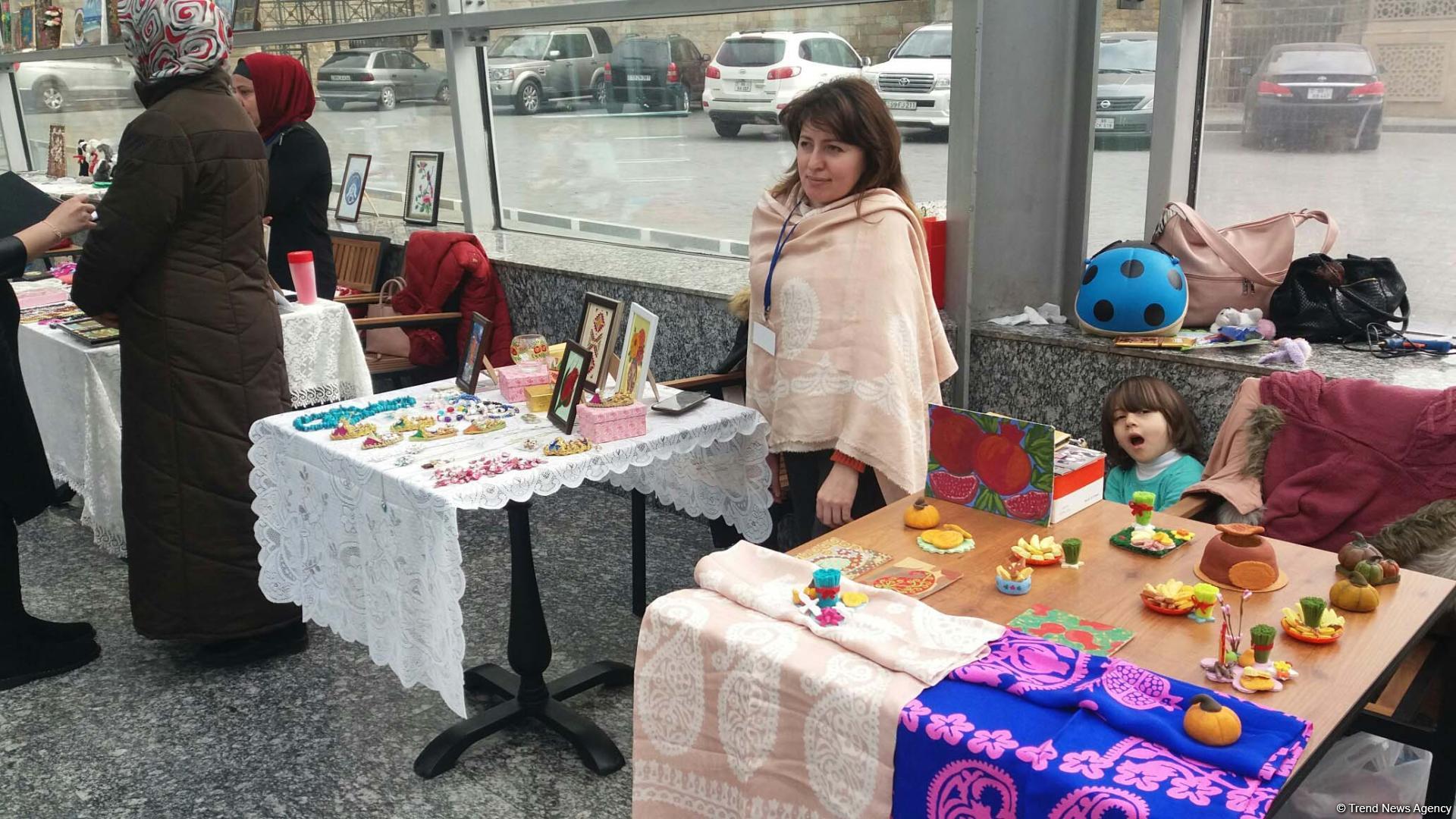 Bakı Metropoliteni əlil uşaqlara dəstək sərgisi keçirib (FOTO)