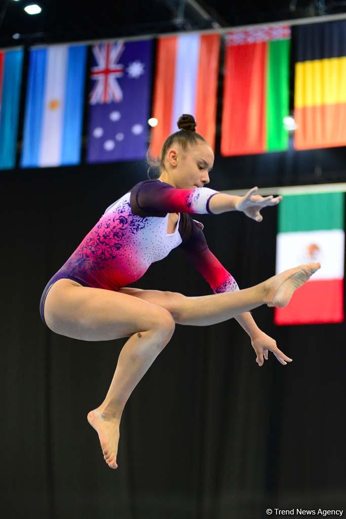 Bakıda idman gimnastikası üzrə Dünya Kubokunda ikinci yarış günü başladı (FOTO)
